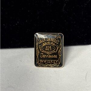 Jack Daniel’s Old No. 7 Tennessee Whiskey Vintage Enamel Pin 1/2”x3/4”